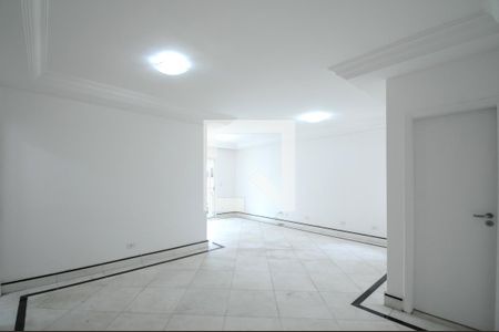 Apartamento para alugar com 130m², 3 quartos e 2 vagas Apartamento para alugar com 130m², 3 quartos e 2 vagasSala