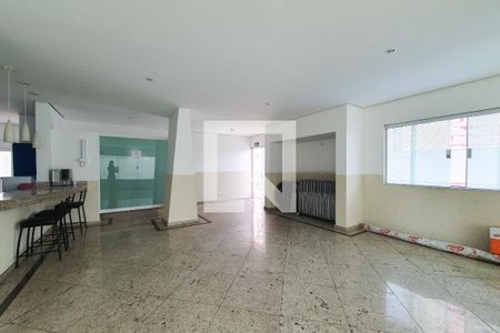 Apartamento para alugar com 130m², 3 quartos e 2 vagas Apartamento para alugar com 130m², 3 quartos e 2 vagasÁrea comum - Salão de festas