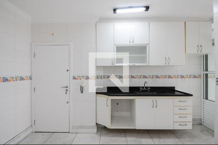 Apartamento para alugar com 130m², 3 quartos e 2 vagas Apartamento para alugar com 130m², 3 quartos e 2 vagasCozinha - Armários