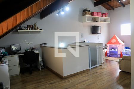 Casa de condomínio à venda com 150m², 2 quartos e 3 vagasSótão