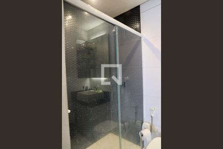 Casa de condomínio à venda com 150m², 2 quartos e 3 vagasBanheiro da Suíte 1