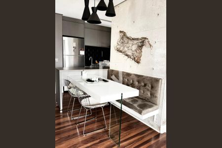 Apartamento à venda com 145m², 2 quartos e 3 vagas Apartamento à venda com 145m², 2 quartos e 3 vagasCozinha