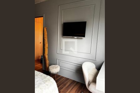 Apartamento à venda com 145m², 2 quartos e 3 vagas Apartamento à venda com 145m², 2 quartos e 3 vagasSuíte