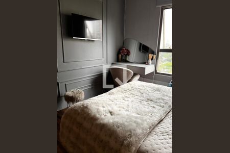 Apartamento à venda com 145m², 2 quartos e 3 vagas Apartamento à venda com 145m², 2 quartos e 3 vagasSuíte