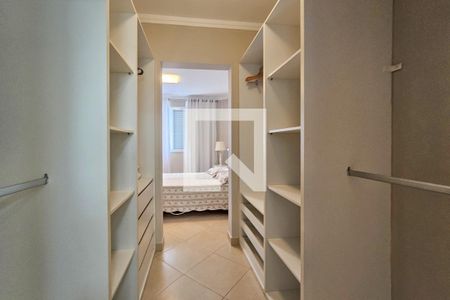 Casa de condomínio para alugar com 245m², 4 quartos e 3 vagas Casa de condomínio para alugar com 245m², 4 quartos e 3 vagasSuíte 1