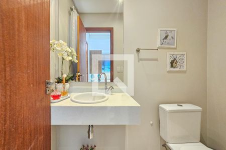 Casa de condomínio para alugar com 245m², 4 quartos e 3 vagas Casa de condomínio para alugar com 245m², 4 quartos e 3 vagasLavabo