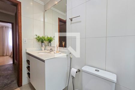 Casa de condomínio para alugar com 245m², 4 quartos e 3 vagas Casa de condomínio para alugar com 245m², 4 quartos e 3 vagasBanheiro