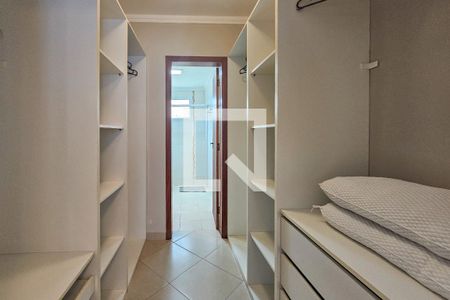 Casa de condomínio para alugar com 245m², 4 quartos e 3 vagas Casa de condomínio para alugar com 245m², 4 quartos e 3 vagasSuíte 1