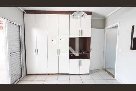 Quarto Suíte de casa à venda com 3 quartos, 240m² em Vila Romero, São Paulo