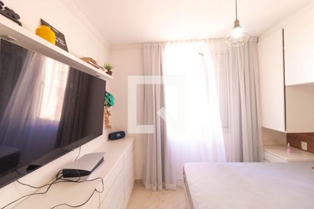 Apartamento à venda com 58m², 2 quartos e 1 vagaQuarto 02