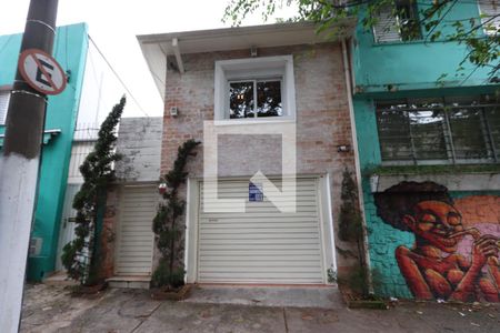 Casa à venda com 139m², 2 quartos e 1 vagaFachada