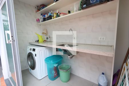 Casa à venda com 139m², 2 quartos e 1 vagaLavanderia