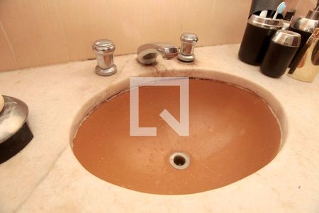 Apartamento à venda com 159m², 3 quartos e 1 vagaBanheiro Quarto 1 Suíte