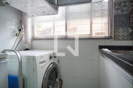 Apartamento à venda com 60m², 2 quartos e sem vagaCozinha e Área de Serviço