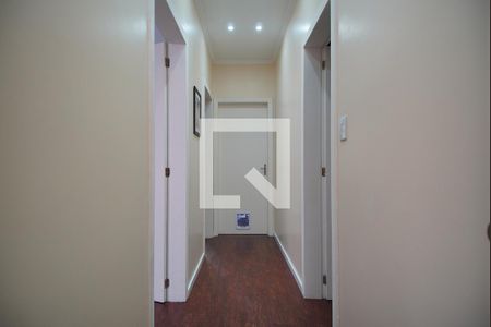 Corredor Quartos de apartamento à venda com 3 quartos, 108m² em Independência, Porto Alegre