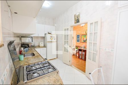 Apartamento à venda com 129m², 2 quartos e 1 vagaCozinha