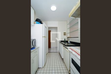 Apartamento para alugar com 74m², 3 quartos e 2 vagas Apartamento para alugar com 74m², 3 quartos e 2 vagasCozinha