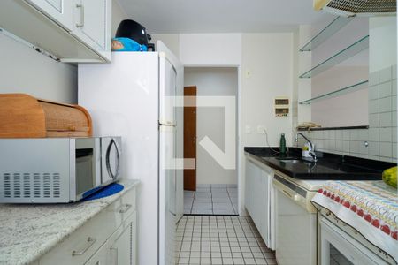 Apartamento para alugar com 74m², 3 quartos e 2 vagas Apartamento para alugar com 74m², 3 quartos e 2 vagasCozinha