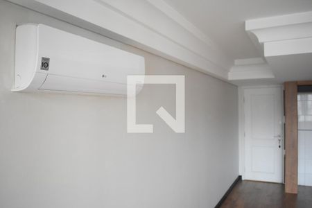 Sala/Cozinha de apartamento para alugar com 1 quarto, 49m² em Cristo Rei, Curitiba