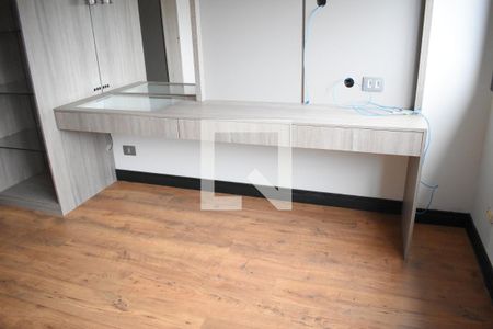 Quarto de apartamento para alugar com 1 quarto, 49m² em Cristo Rei, Curitiba