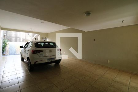 Casa à venda com 250m², 3 quartos e 4 vagasGaragem