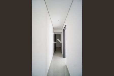 Corredor dos quartos de apartamento à venda com 2 quartos, 40m² em Vila Carrão, São Paulo