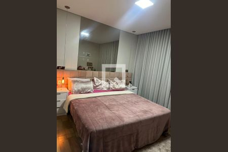 Casa à venda com 200m², 4 quartos e 5 vagasQuarto 4