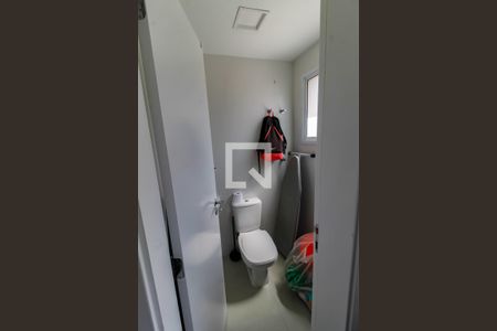 Apartamento à venda com 100m², 2 quartos e 1 vaga Apartamento à venda com 100m², 2 quartos e 1 vagaBanheiro de serviço