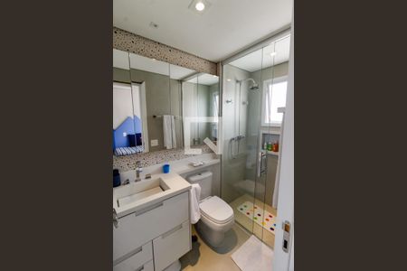 Apartamento à venda com 100m², 2 quartos e 1 vaga Apartamento à venda com 100m², 2 quartos e 1 vagaBanheiro da Suíte 1