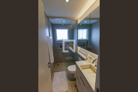 Apartamento à venda com 100m², 2 quartos e 1 vaga Apartamento à venda com 100m², 2 quartos e 1 vagaBanheiro da Suíte 2