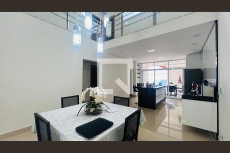 Casa de condomínio à venda com 290m², 4 quartos e 4 vagasFoto 35