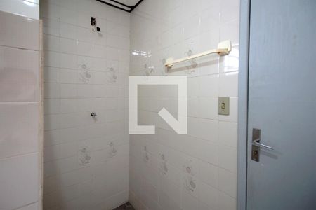 Casa para alugar com 400m², 2 quartos e 3 vagasBanheiro do escritório 2