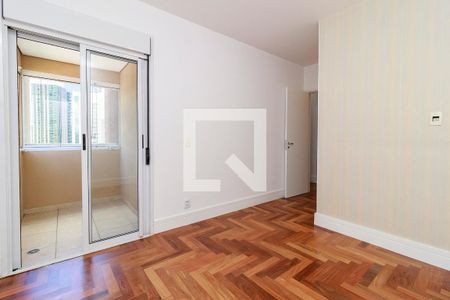Apartamento à venda com 126m², 3 quartos e 2 vagas Apartamento à venda com 126m², 3 quartos e 2 vagasSuíte
