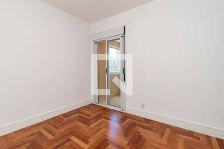 Apartamento à venda com 126m², 3 quartos e 2 vagas Apartamento à venda com 126m², 3 quartos e 2 vagasSuíte