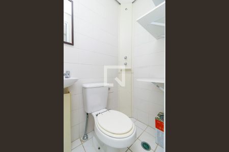 Apartamento à venda com 126m², 3 quartos e 2 vagas Apartamento à venda com 126m², 3 quartos e 2 vagasÁrea de Serviço - Banheiro