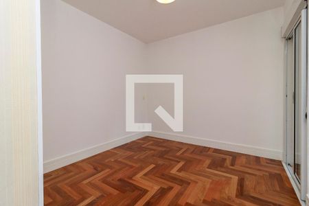 Apartamento à venda com 126m², 3 quartos e 2 vagas Apartamento à venda com 126m², 3 quartos e 2 vagasSuíte