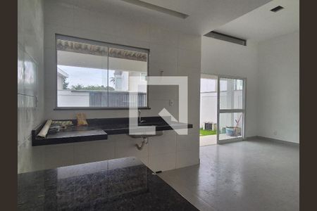 Casa de condomínio à venda com 120m², 3 quartos e 2 vagasCozinha