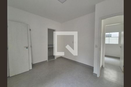 Casa de condomínio à venda com 120m², 3 quartos e 2 vagasSuite