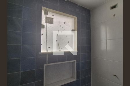 Casa de condomínio à venda com 120m², 3 quartos e 2 vagasBanheiro Social