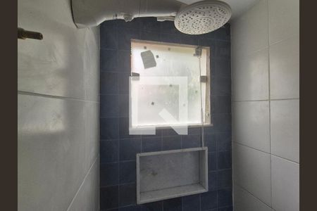 Casa de condomínio à venda com 120m², 3 quartos e 2 vagasBanheiro da Suite