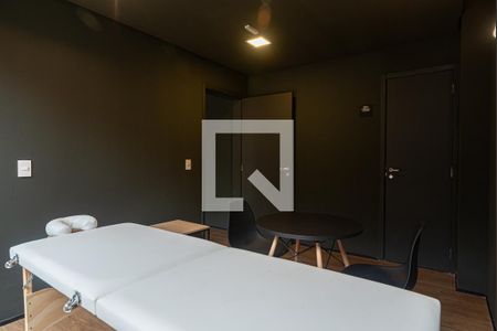 Studio para alugar com 21m², 1 quarto e sem vaga Studio para alugar com 21m², 1 quarto e sem vagaÁrea comum - Sala de massagem