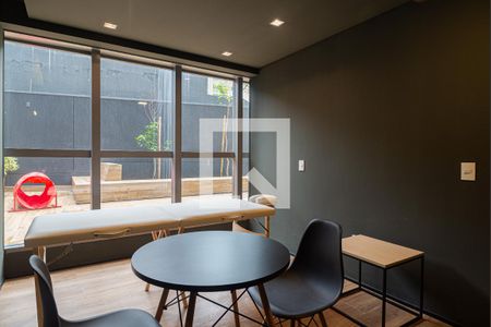 Studio para alugar com 21m², 1 quarto e sem vaga Studio para alugar com 21m², 1 quarto e sem vagaÁrea comum - Sala de massagem