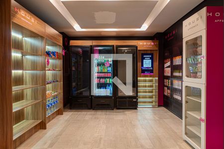 Studio para alugar com 21m², 1 quarto e sem vaga Studio para alugar com 21m², 1 quarto e sem vagaÁrea comum - Mercadinho