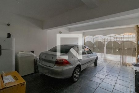 Casa para alugar com 209m², 3 quartos e 4 vagas Casa para alugar com 209m², 3 quartos e 4 vagasGaragem