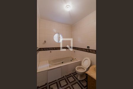 Casa para alugar com 209m², 3 quartos e 4 vagas Casa para alugar com 209m², 3 quartos e 4 vagasBanheiro Suíte