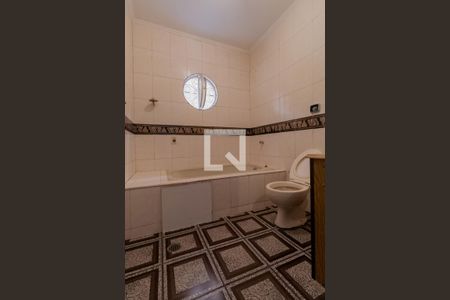 Casa para alugar com 209m², 3 quartos e 4 vagas Casa para alugar com 209m², 3 quartos e 4 vagasBanheiro Suíte