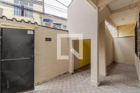 Casa para alugar com 60m², 2 quartos e sem vagaQuintal