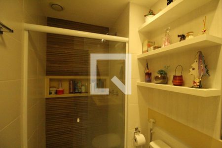 Apartamento à venda com 160m², 2 quartos e 2 vagasBanheiro social