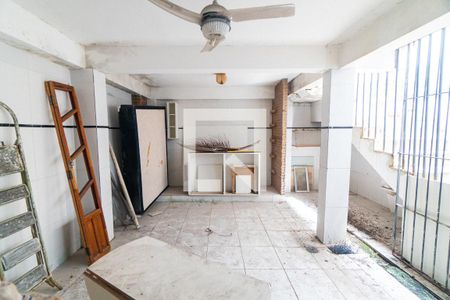 Casa à venda com 160m², 4 quartos e 2 vagasEdícula - Sala/Cozinha