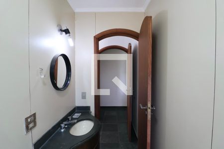 Apartamento para alugar com 146m², 4 quartos e 2 vagas Apartamento para alugar com 146m², 4 quartos e 2 vagasBanheiro Suíte 2